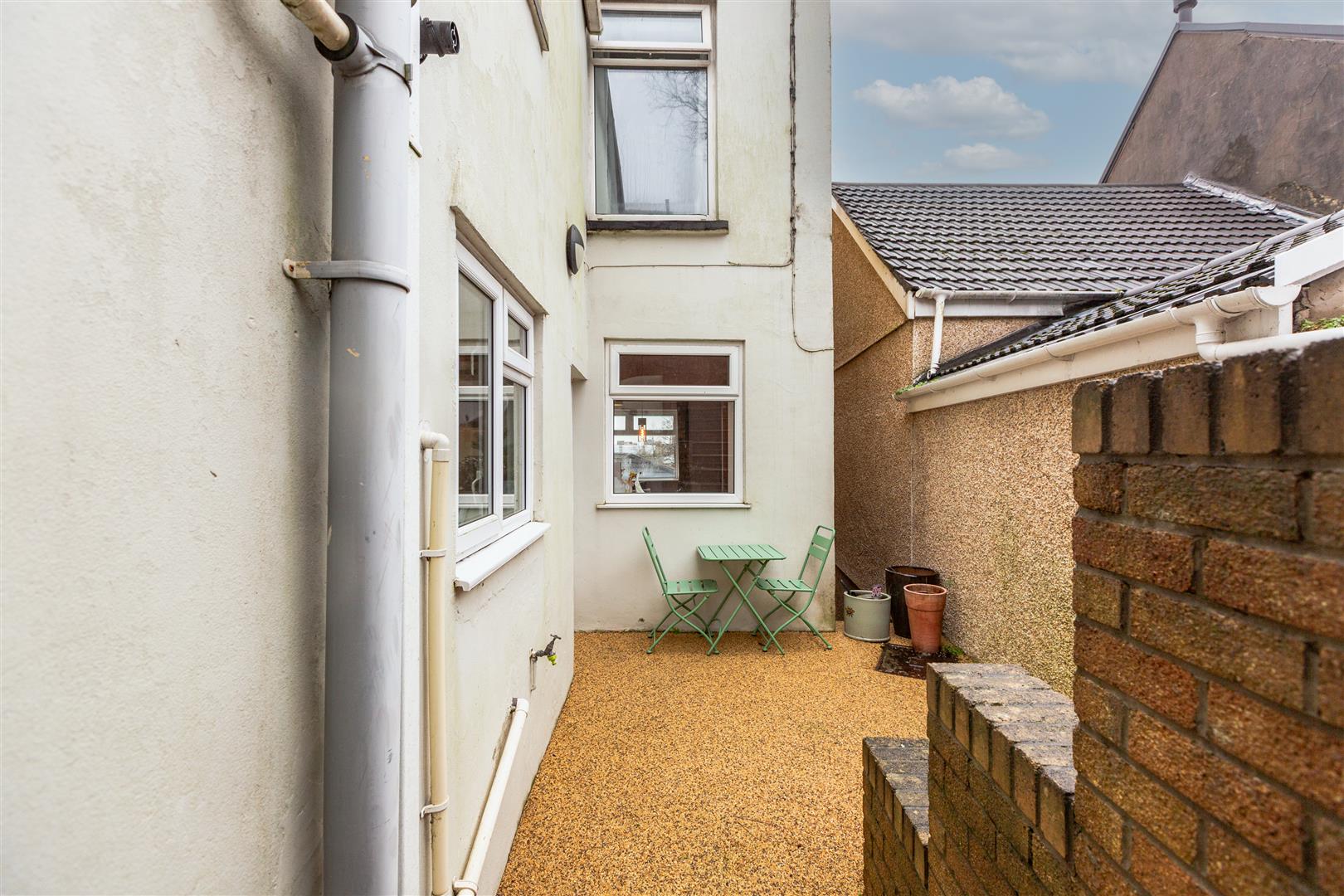 Kilvey Terrace, St. Thomas, Swansea, SA1 8BA